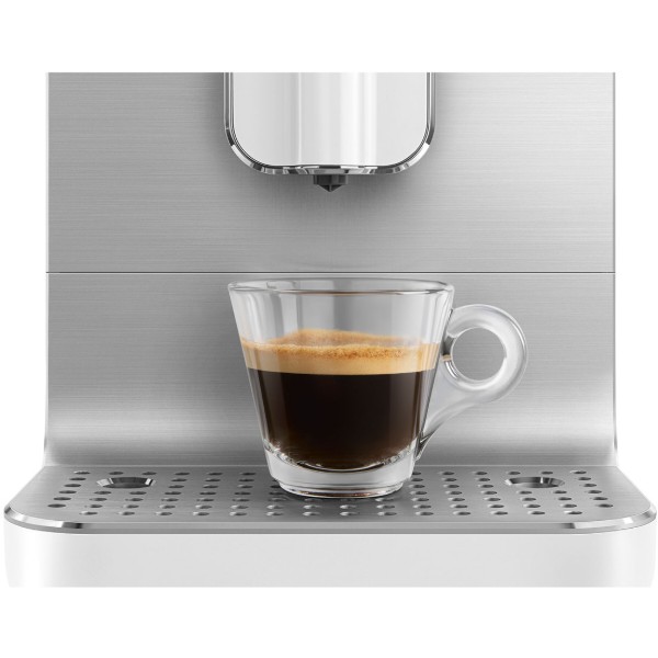 Фото - Кавомашина Smeg BCC11WHMEU