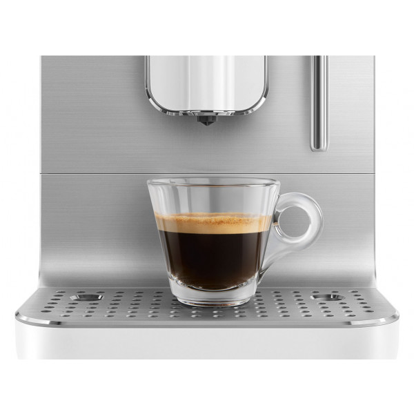 Фото - Кавомашина Smeg BCC12WHMEU
