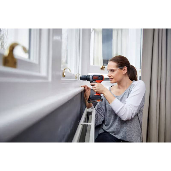 Фото - Дриль-шуруповерт Black&Decker BCD001C1