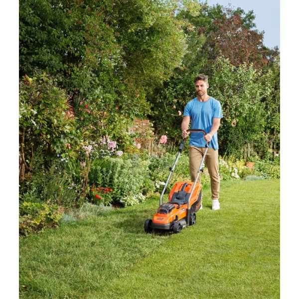 Фото - Газонокосилка аккумуляторная Black&Decker BCMW33184L2