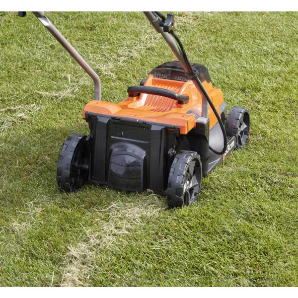 Фото - Газонокосарка акумуляторна Black&Decker BCMW3336L2