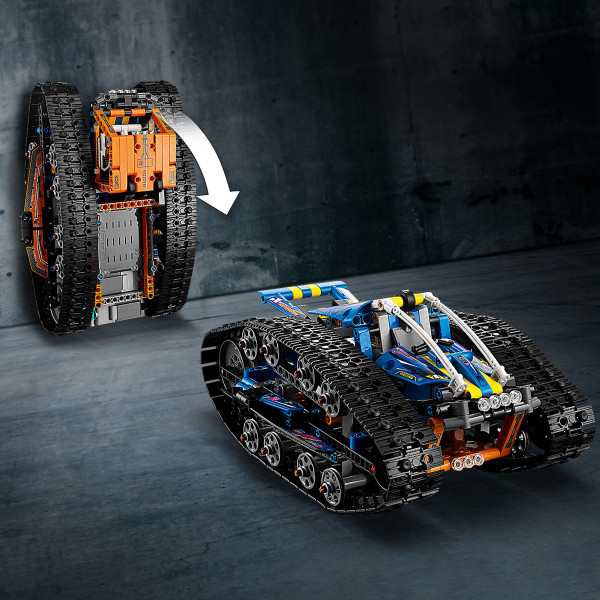 Фото - Конструктор LEGO Technic Машина-трансформер на керуванні з додатка. (42140)