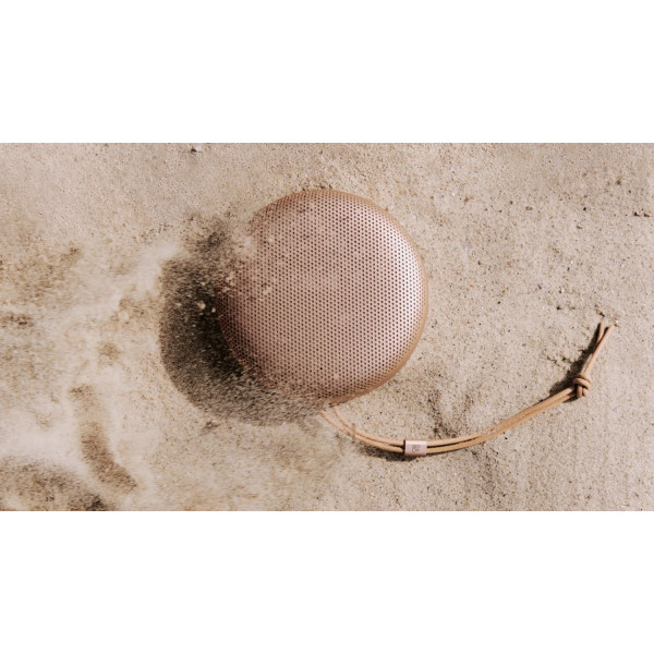 Фото - Портативная акустика Bang & Olufsen Beosound A1 3rd Gen Honey Tone (1736001)
