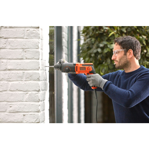 Фото - Перфоратор Black&Decker BEHS01