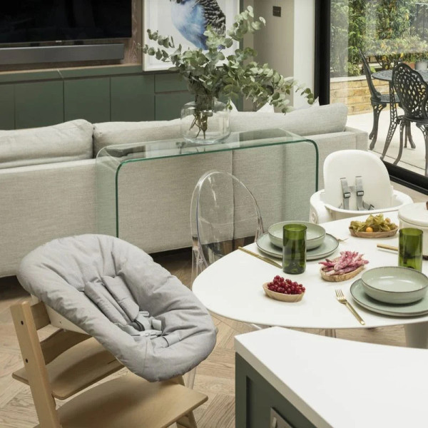 Фото - Стульчик для кормления классический Stokke кресло Tripp Trapp Newborn Grey