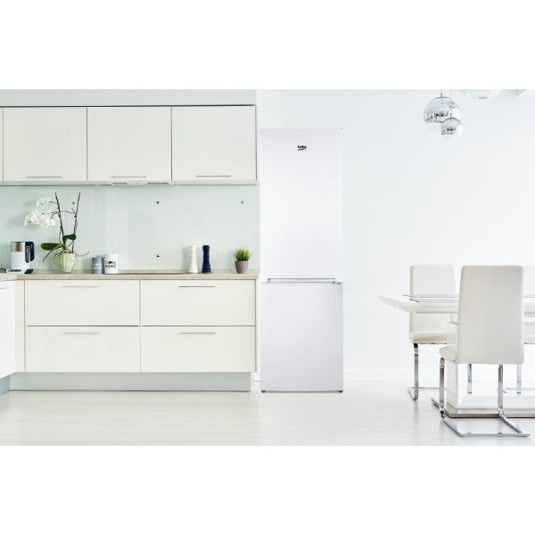 Фото - Холодильник Beko RCSA270K40WN