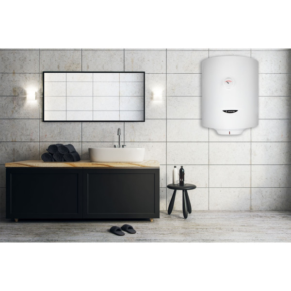 Фото - Водонагреватель Ariston SG1 50 V EU