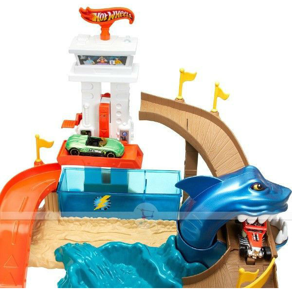 Фото - Трек Hot Wheels Охота на акулу серии Измени цвет(BGK04)