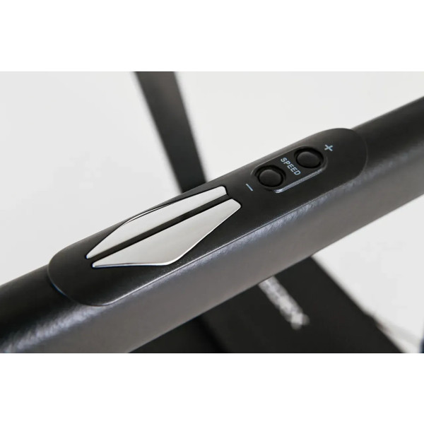 Фото - Бігова доріжка Toorx TRAVELLER