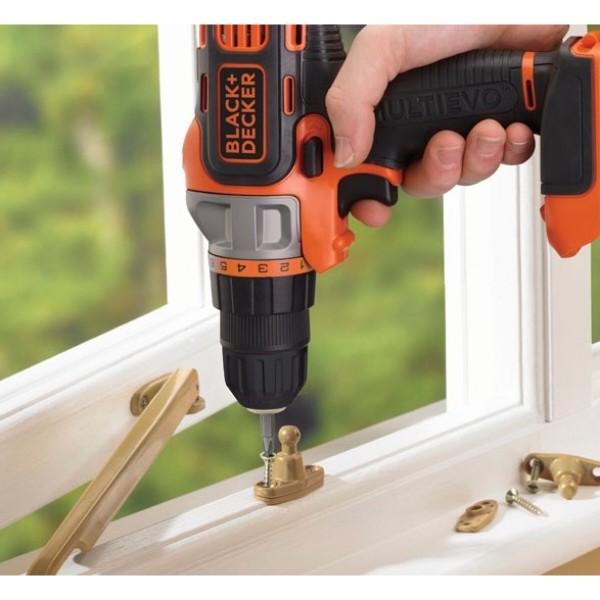 Фото - Шуруповерт Black&Decker MT218K