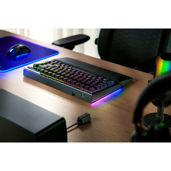 Фото - Клавіатура бездротова ігрова Razer BlackWidow V4 Pro ANSI Black (RZ03-05130100-R3M1)