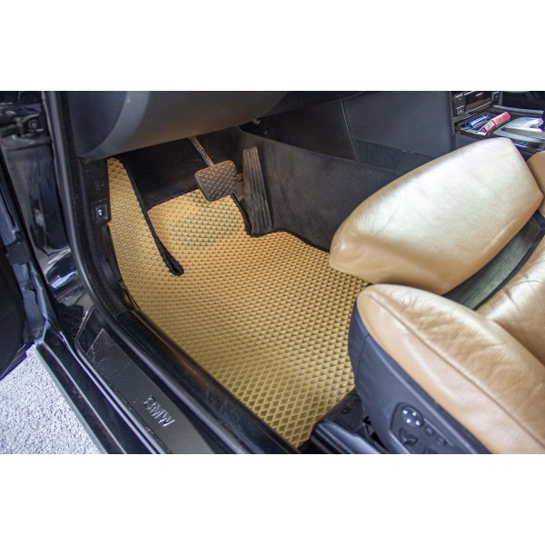Фото - Коврики из экокожи в салон авто EVAtech ECO для 5 Series (E61) BMW 2003-2010 6 поколение Combi EU BM12472C5BM4BBB