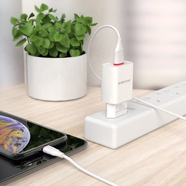 Фото - Мережевий зарядний пристрій BOROFONE BA20A Sharp single port charger set Micro 10.5W White (6931474700735)