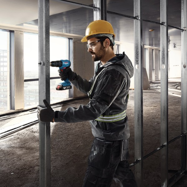 Фото - Шуруповерт Bosch GSB 185-LI (0.601.9K3.100)