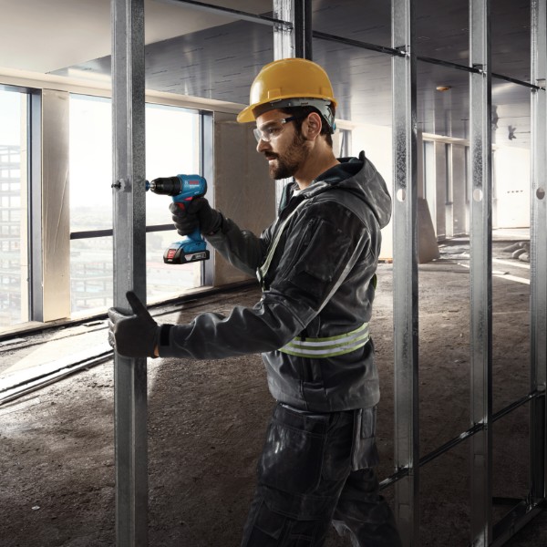 Фото - Шуруповерт Bosch GSR 185-LI (0.601.9K3.000)