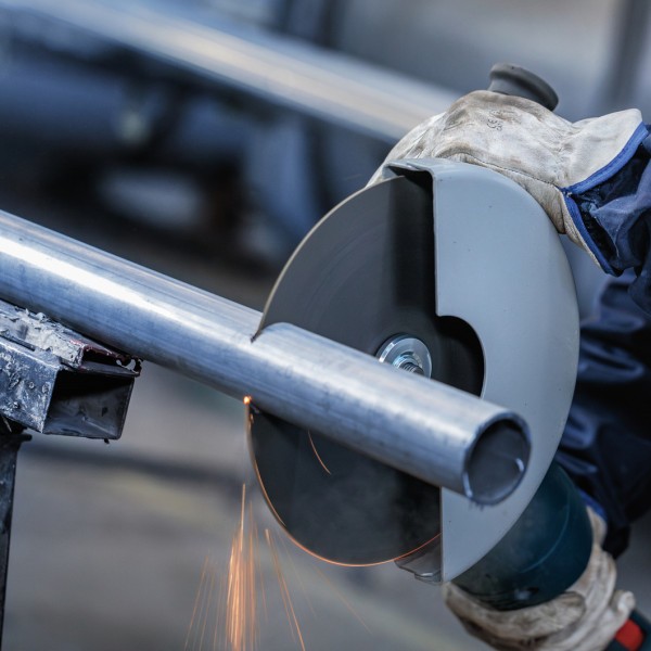 Фото - Круг відрізний по металу Bosch Professional 230x1.9x22.23 мм (2.608.601.514)