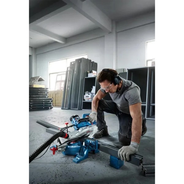 Фото - Пила торцева Bosch Professional GCM 254 1750Вт (0.601.B52.000)