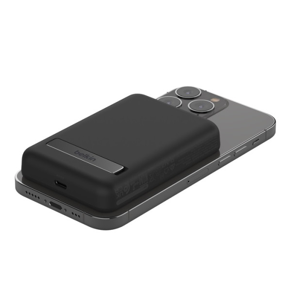 Фото - Батарея мобільна Belkin 5000mAh 7.5Вт MagSafe Black (BPD004BTBK)