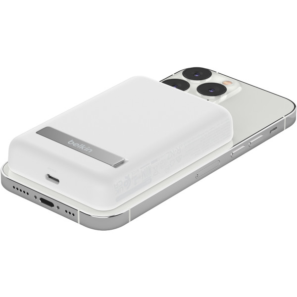 Фото - Батарея мобільна Belkin 5000mAh 7.5Вт MagSafe White (BPD004BTWT)