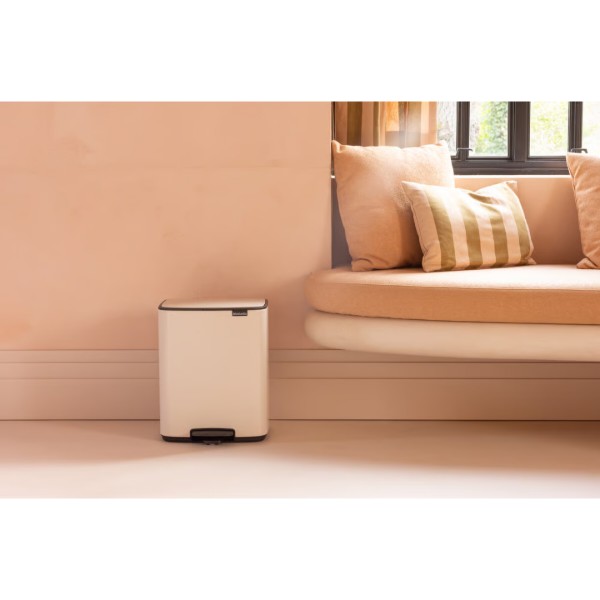 Фото - Бак для сміття з педаллю Brabantia 12 л бежевий (238024)