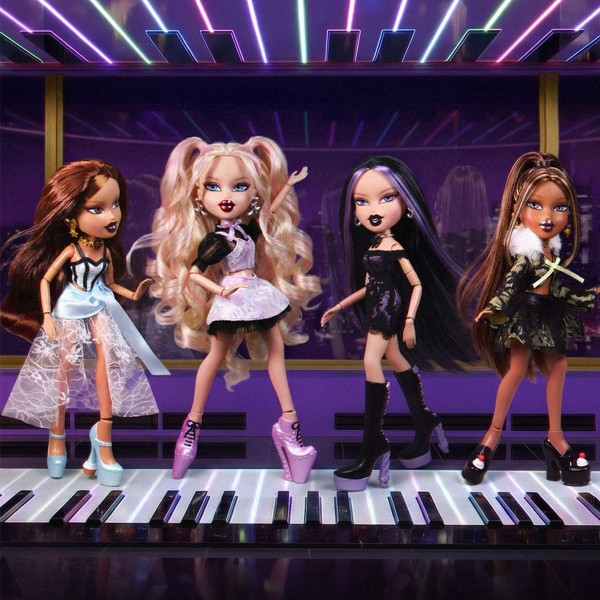 Фото - Ляльковий набір Bratz серії Stylin' Birthday — ДЖЕЙД з аксесуарами (596035)