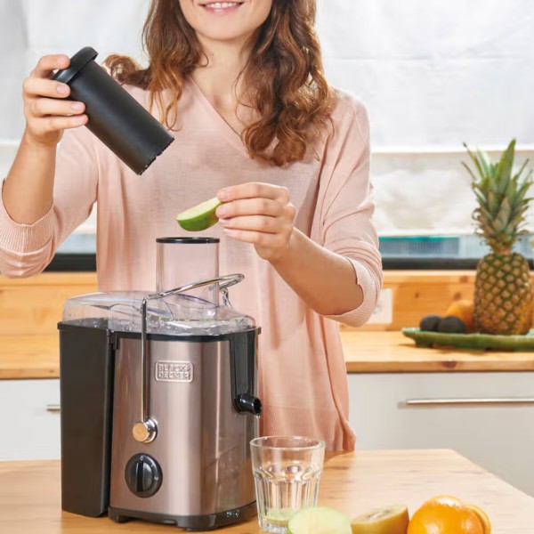 Фото - Соковитискач відцентровий Black&Decker BXJE600E