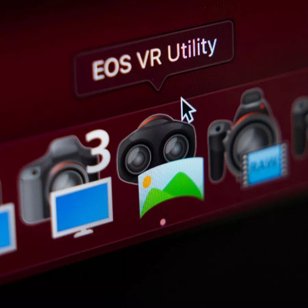 Фото - Об'єктив до фотокамери Canon RF 5.2mm f/2.8 Dual Fisheye (5554C005)