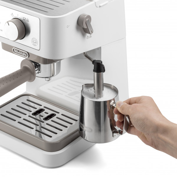 Фото - Кавоварка ріжкова Delonghi EC 260 W