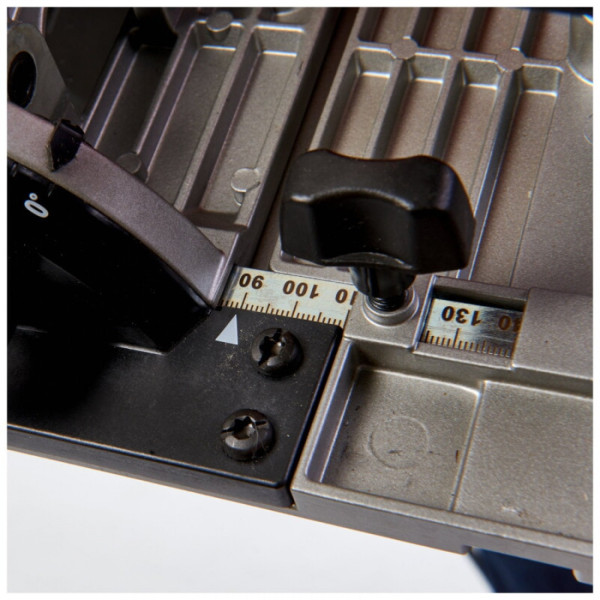 Фото - Пила дисковая Milwaukee CS 85 CBE, 2200Вт 235 мм (4933451116)