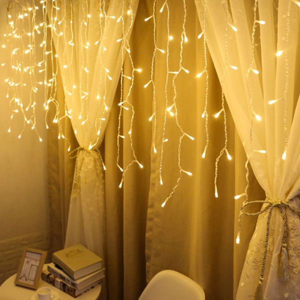 Фото - Гирлянда-штора Colorway Бахрома 3мx0.6м 100Led IP20 (CW-GF-100L36VWW)