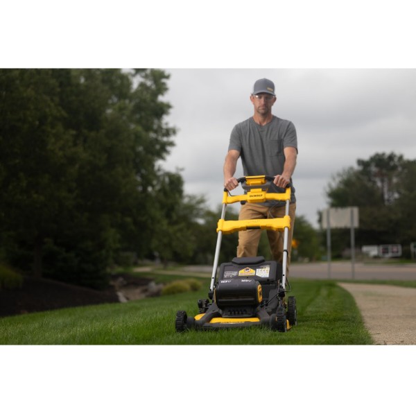 Фото - Газонокосилка аккумуляторная DeWALT DCMWSP156KIT