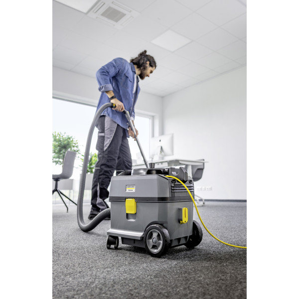 Фото - Пылесос для сухой уборки с мешком Karcher T 10/1 (1.527-300.0)