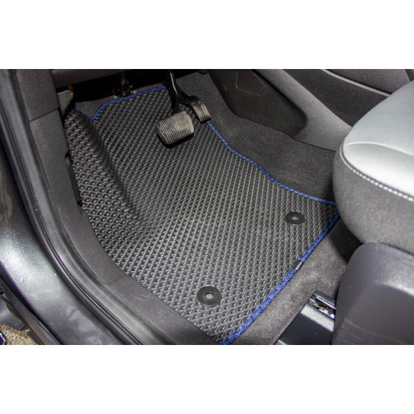 Фото - EVA коврики в салон авто EVAtech для Kuga Ford 2013-2016 2 поколение SUV EU FD33027PEC4FC2RGB