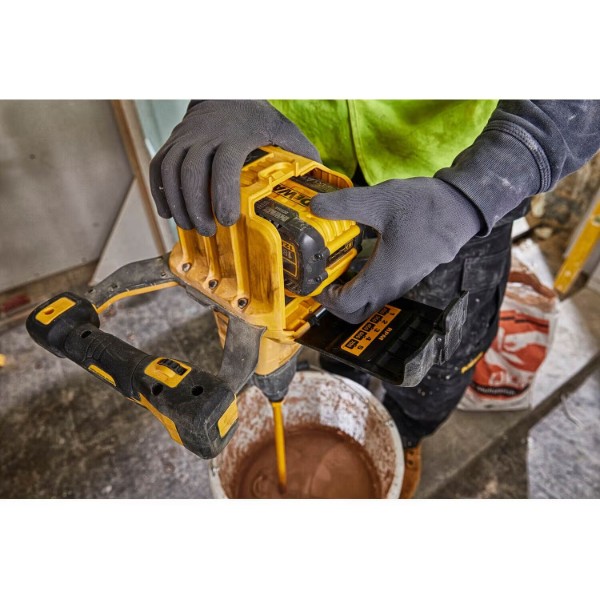 Фото - Акумулятор для електроінструментів DeWALT 18 В/54 В, 12 Аг/4 Ач (DCB548)