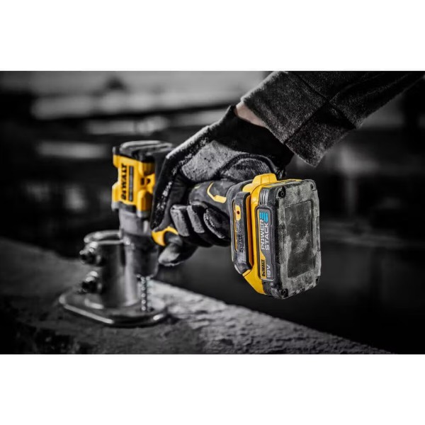 Фото - Аккумулятор для электроинструментов DeWALT 18 В XR Li-lon PowerStack 1.7 Аг (DCBP034)