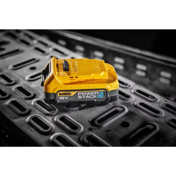 Фото - Аккумулятор для электроинструментов DeWALT 18 В XR Li-lon PowerStack 1.7 Аг (DCBP034)