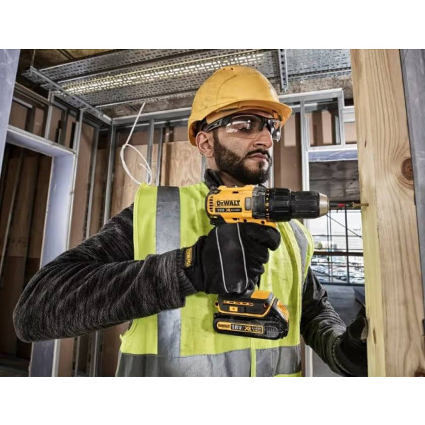 Фото - Дриль-шуруповерт DeWALT DCD777D2T