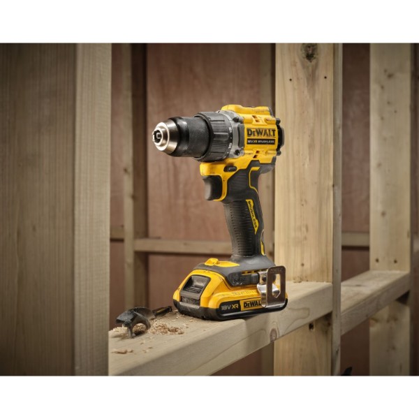 Фото - Дриль-шуруповерт DeWALT DCD794D2T
