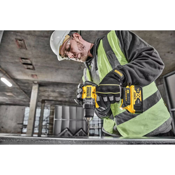 Фото - Дриль-шуруповерт DeWALT DCD800P2T