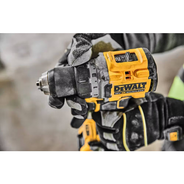 Фото - Дриль-шуруповерт DeWALT DCD800P2T