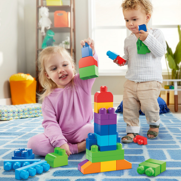 Фото - Пластиковый конструктор для малышей Mega Bloks классический в мешке (60 дет.) (DCH55)