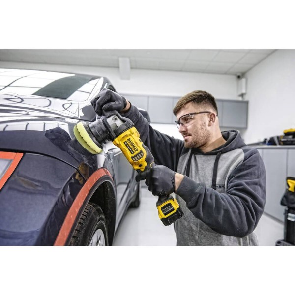 Фото - Полировальная шлифмашина DeWALT 18В XR Li-Ion (DCM848P2)