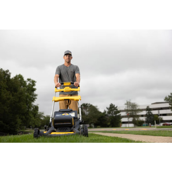 Фото - Газонокосарка акумуляторна DeWALT DCMWSP156N