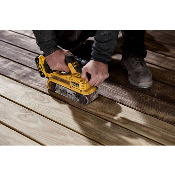 Фото - Ленточная шлиф. машина DeWALT XR Li-Ion 18 В 5 Аг (DCW220P2)