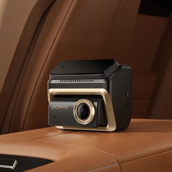 Фото - Видеорегистратор DDPai Dashcam Z90T + камера заднего вида + камера салона
