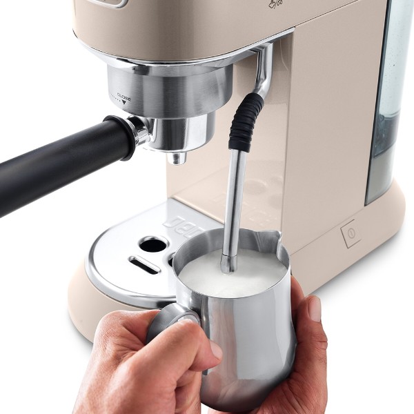 Фото - Кавоварка ріжкова Delonghi EC 885 BG