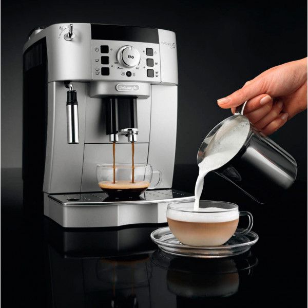 Фото - Кофемашина Delonghi ECAM 22.110.SB