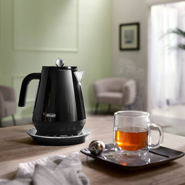 Фото - Уцінка - Електричний чайник Delonghi KBY 2011 BK