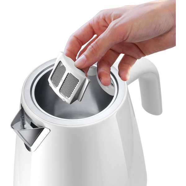 Фото - Электрический чайник Delonghi KBY 2011 W