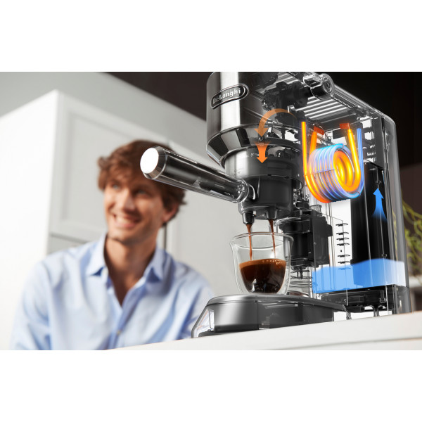 Фото - Кофеварка рожковая Delonghi EC 685.M